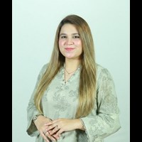 maryam-tahir-professional-photo.jpeg